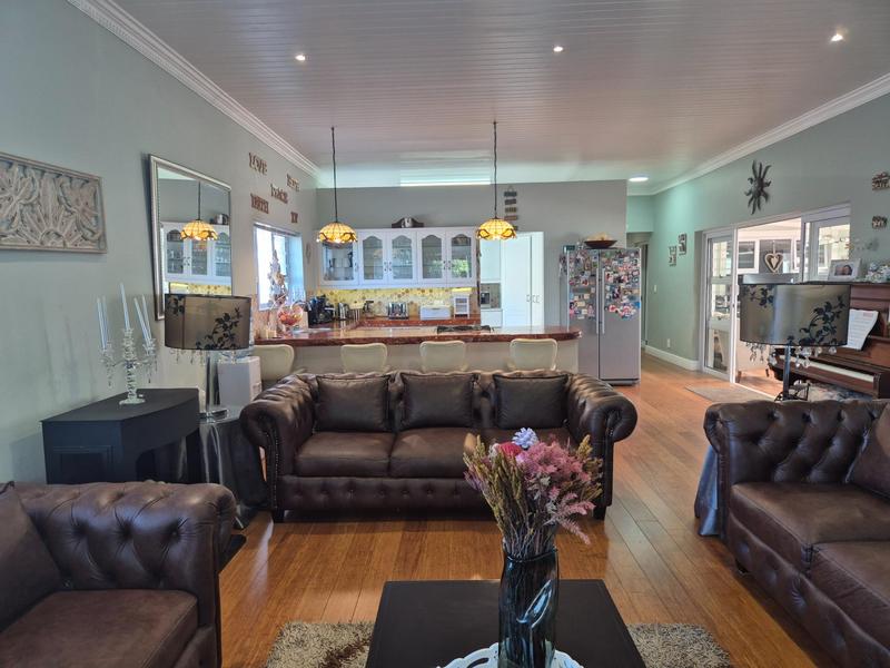 4 Bedroom Property for Sale in Kleinbaai Western Cape
